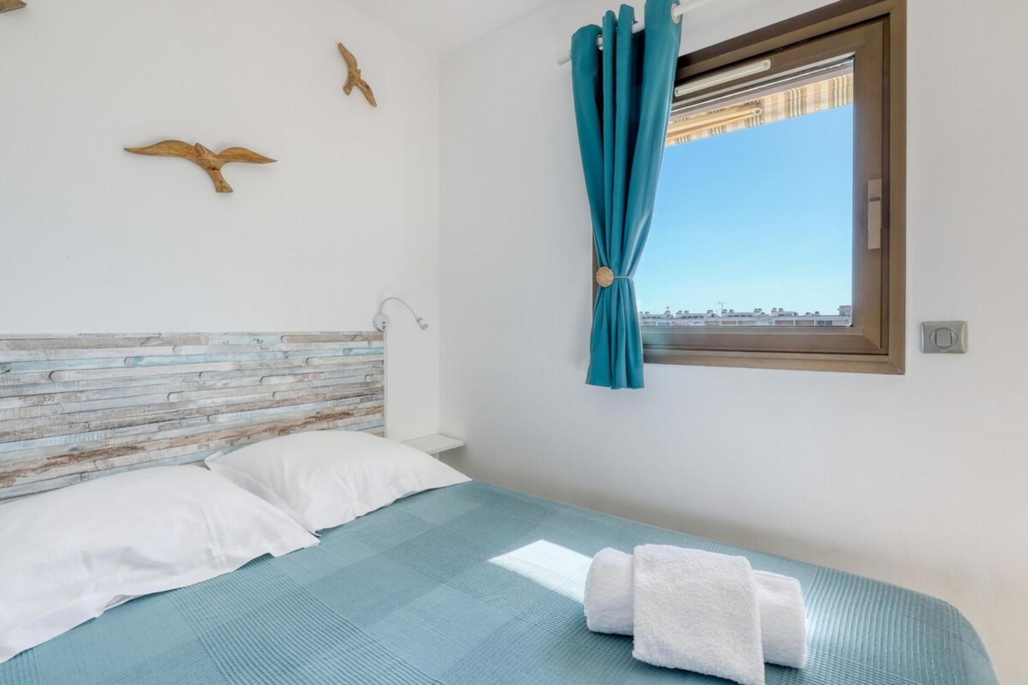 T2 200M From Lavandou Beach Classified 3 Льо Лаванду Екстериор снимка